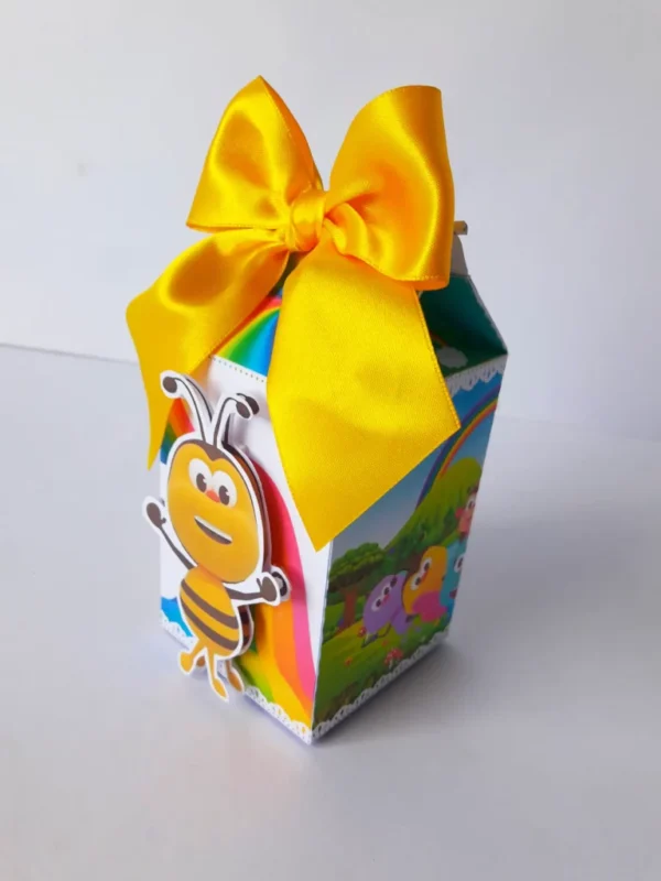 Moldes digitais em alta resolução do tema Bichikids para papelaria personalizada e decoração de mesa de aniversário.