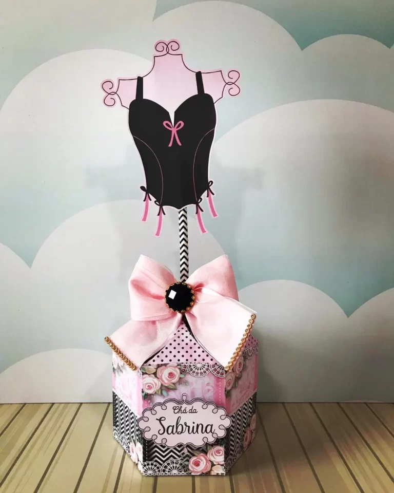 Kit digital de decoração para festas com topper e temas sensuais e elegantes de Chá de Lingerie.
