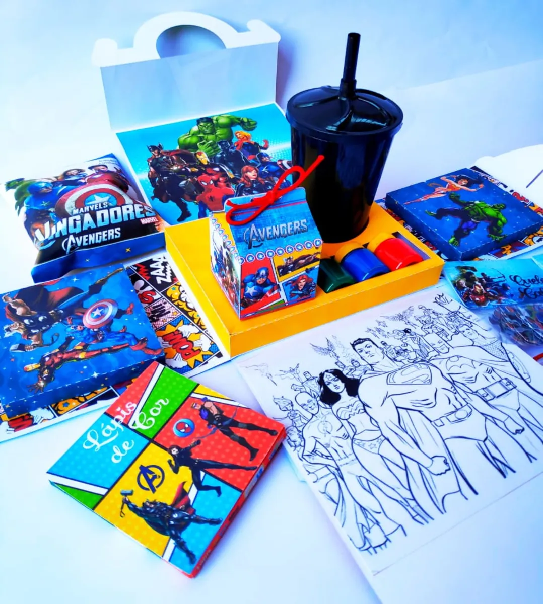 Kit digital de caixa surpresa interativa em formato de maleta dos Super-Heróis em Studio e PDF.