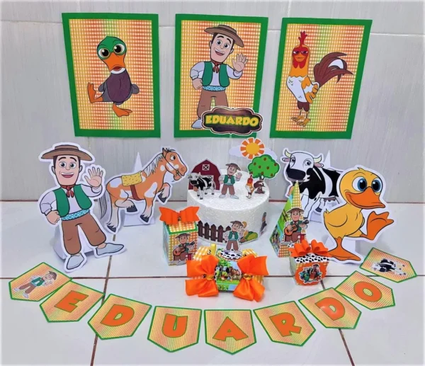 Topper de bolo com o cavalo Percheron, a vaca Lola, o galo Bartolito e o fazendeiro Zenon em camadas tridimensionais para decoração de festa infantil em arquivo digital de corte.