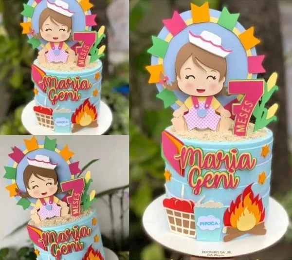 Topper de bolo com um bebê caipira em camadas 3D, vestindo roupa xadrez e chapéu de palha, cercado por fogueira, bandeirinhas coloridas, milho e balão de festa junina em arquivo digital de corte.
