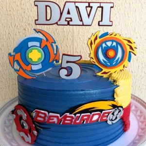 Arquivo digital de topo de bolo no tema Beyblade no formato Silhouette Studio.