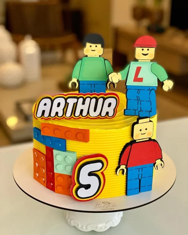 Topper de bolo infantil com blocos de montar para decoração de festas tema Lego em formato digital Studio.