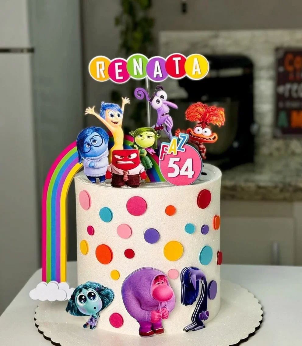 Topper de bolo com os personagens das emoções reunidos ao redor do painel de controle central da mente, exibindo esferas de memórias brilhantes e coloridas flutuando em camadas tridimensionais em arquivo digital de corte.