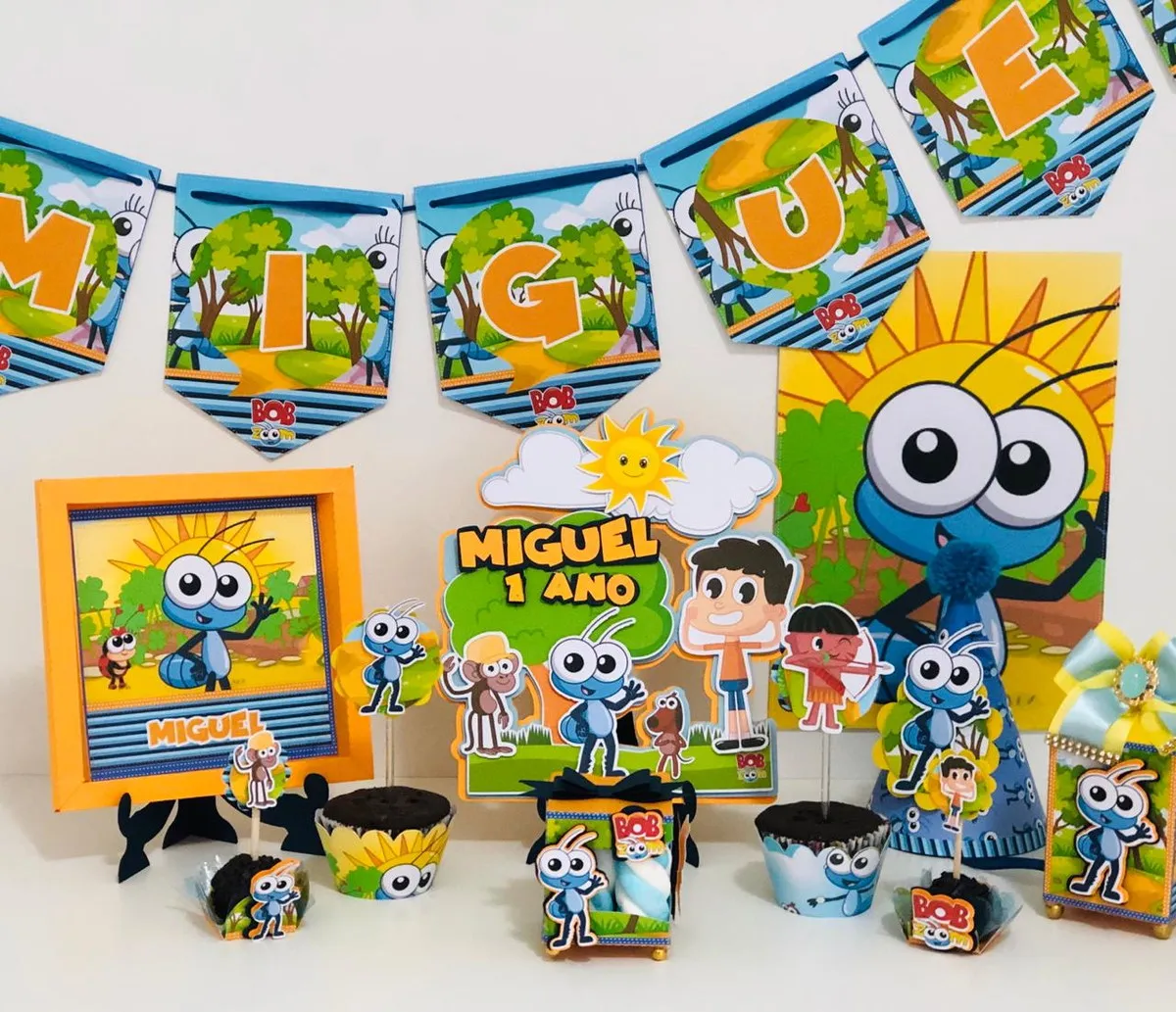 Segundo modelo de gabarito digital para lembrancinha infantil com os personagens da turma do Bob Zoom, exibindo as linhas de marcação para dobras, encaixes e recortes limpos.