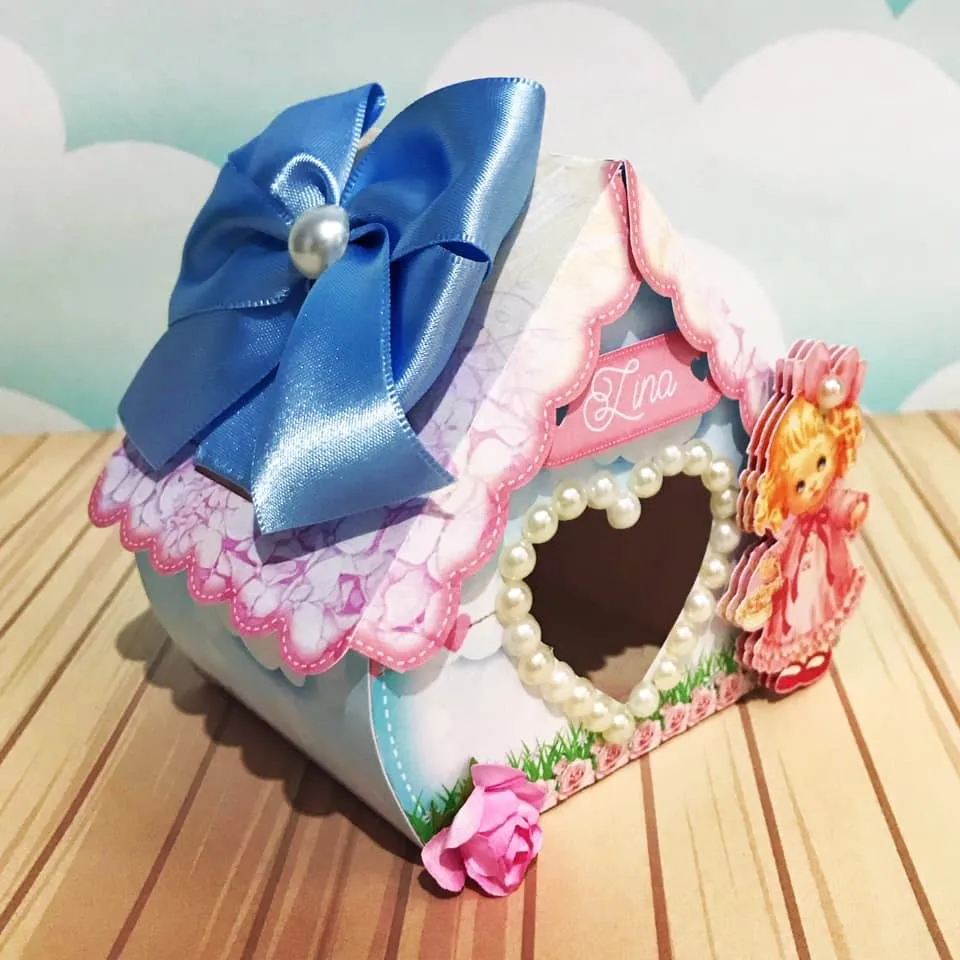 Moldes digitais em alta resolução para papelaria e decoração com tema Bonecas.