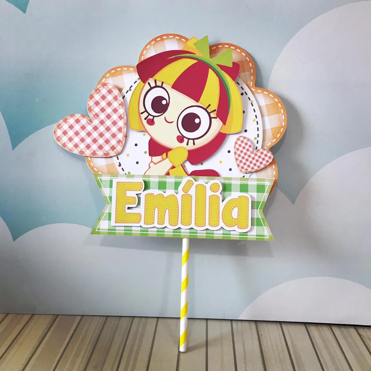 Caixinhas personalizadas da Emília prontas para recorte nos formatos Silhouette Studio, PNG e PDF.