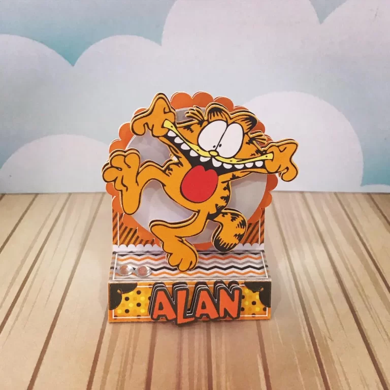 Moldes práticos de scrapfesta para lembrancinhas do Garfield em formato Studio e PDF.