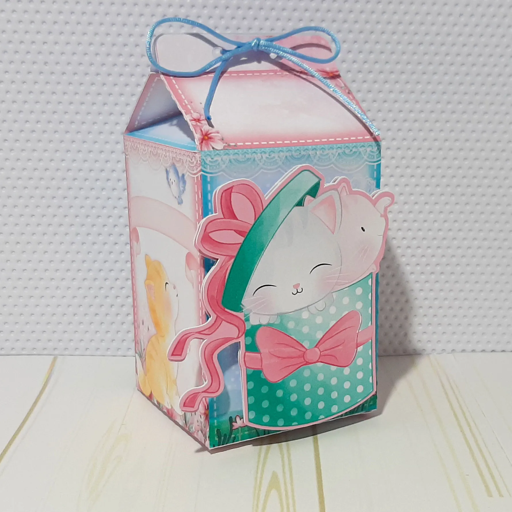 Moldes digitais em alta resolução do tema Gatinho para papelaria personalizada e decoração de mesa de aniversário.