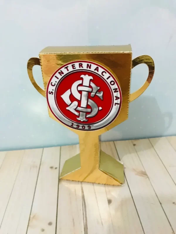 Arquivo digital para imprimir e cortar em casa decoração de festa e topper Internacional.