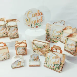 Caixinhas personalizadas de noivado prontas para impressão e recorte em Studio e PDF.