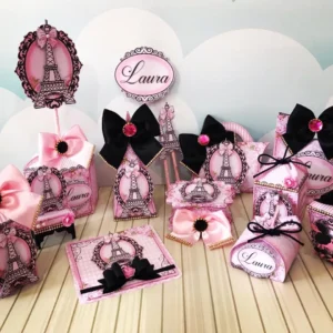 Kit de personalizados e topper de bolo com a Torre Eiffel e elementos clássicos de Paris para decoração de festa em arquivo digital.