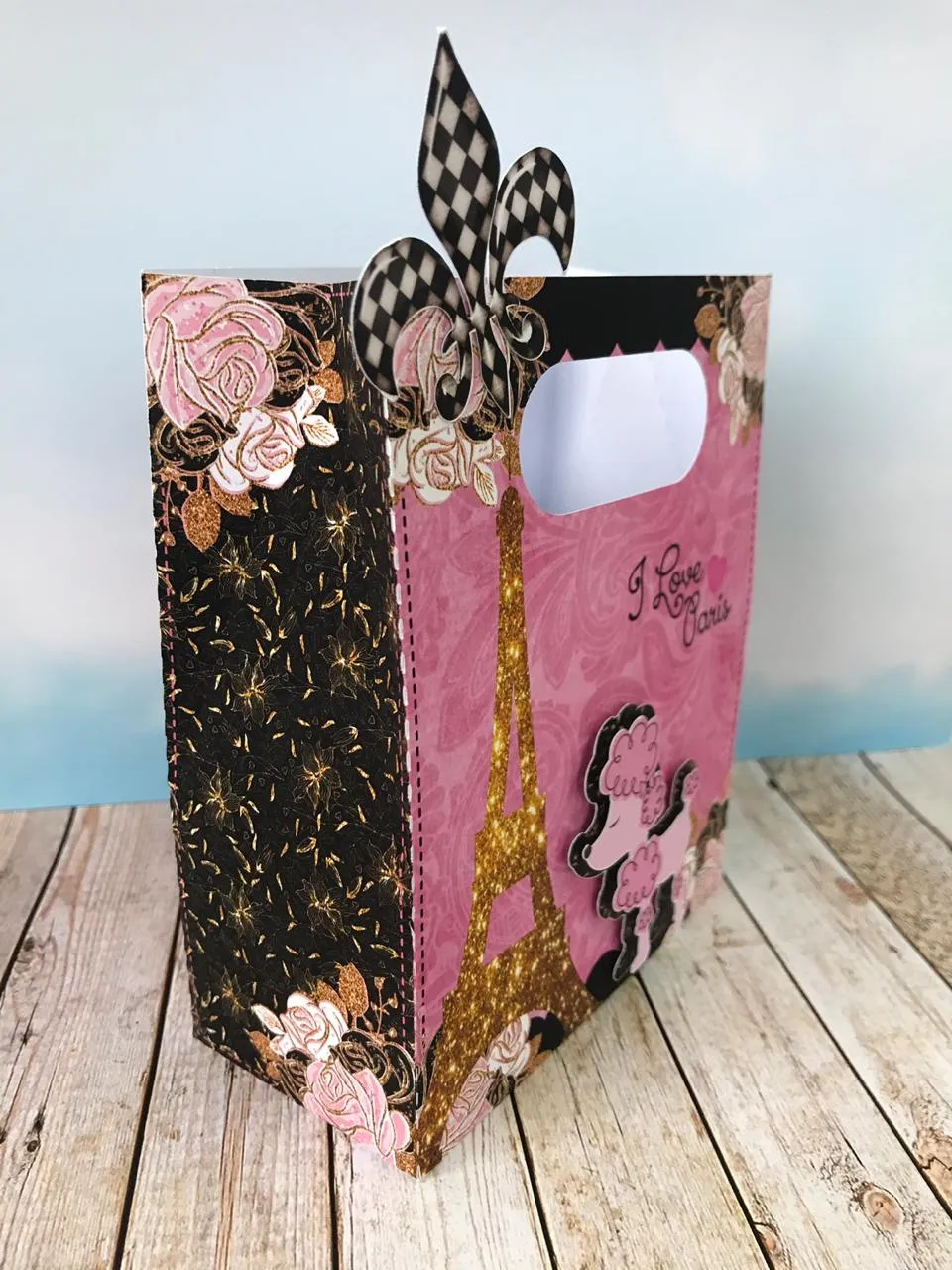 Moldes práticos de scrapfesta para lembrancinhas de Paris em formato Studio e PDF.