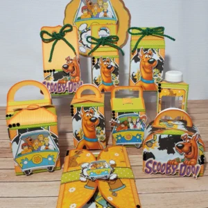 Decoração de festa infantil tema Scooby-Doo com topper de bolo personalizado em arquivo de corte.