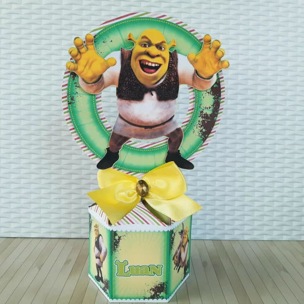 Topper de bolo para decoração de festas com o tema Shrek em formato Studio e PDF.