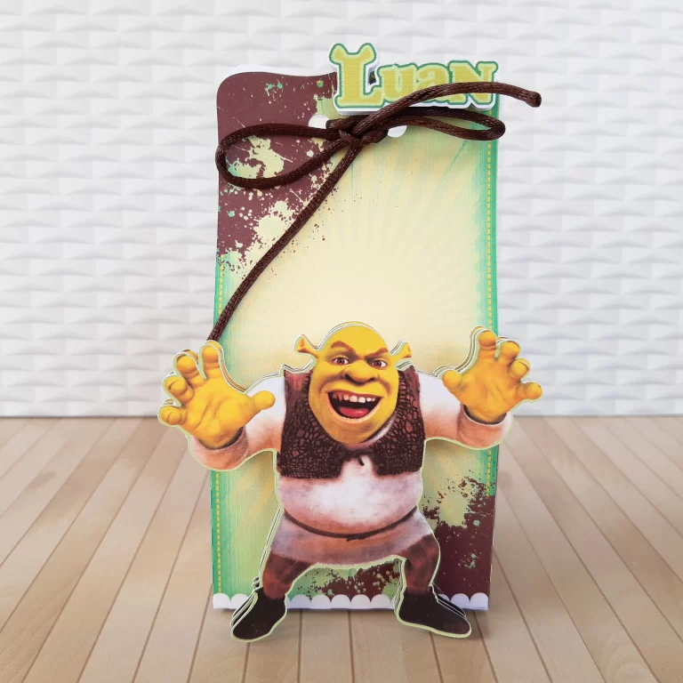 Kit digital de decoração para festas com topper e temas do filme Shrek.