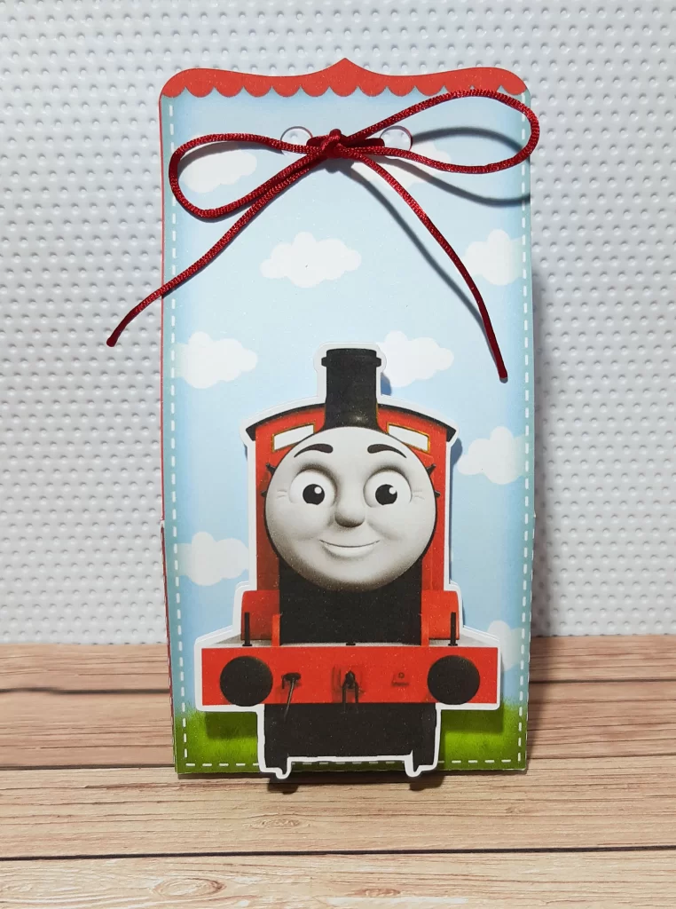 Kit digital de decoração para festas com topper e temas do desenho Thomas e Seus Amigos.