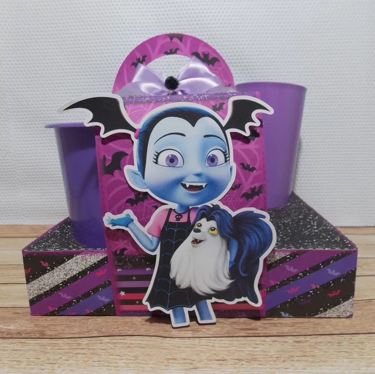 Caixinhas personalizadas da Vampirina prontas para impressão e recorte em Studio e PDF.