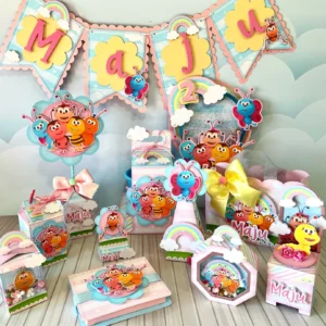 Centro de mesa estruturado com os personagens coloridos do Bichikids em camadas para decoração de festa infantil em arquivo digital de corte.