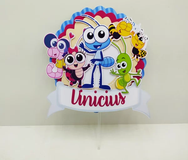Gabarito digital de centro de mesa infantil da formiguinha Bob Zoom, apresentando a base estruturada para encaixe de doces e aplique em camadas dos personagens com linhas de corte limpas em arquivo digital.