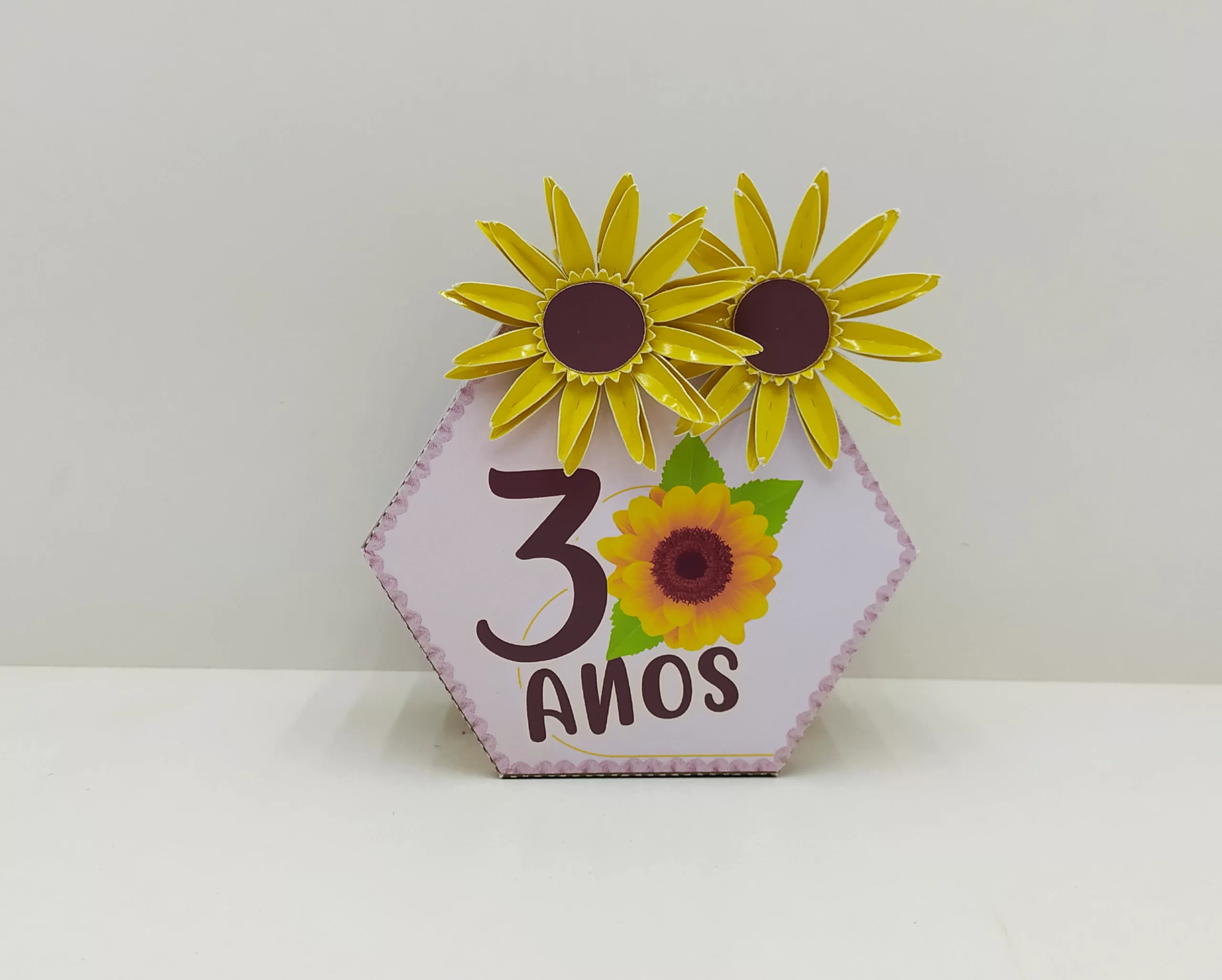 Moldes digitais em alta resolução para papelaria e decoração com tema Girassol.