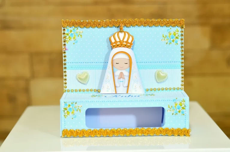 Lembrancinha de mesa religiosa e católica pronta para impressão em Studio e PDF.