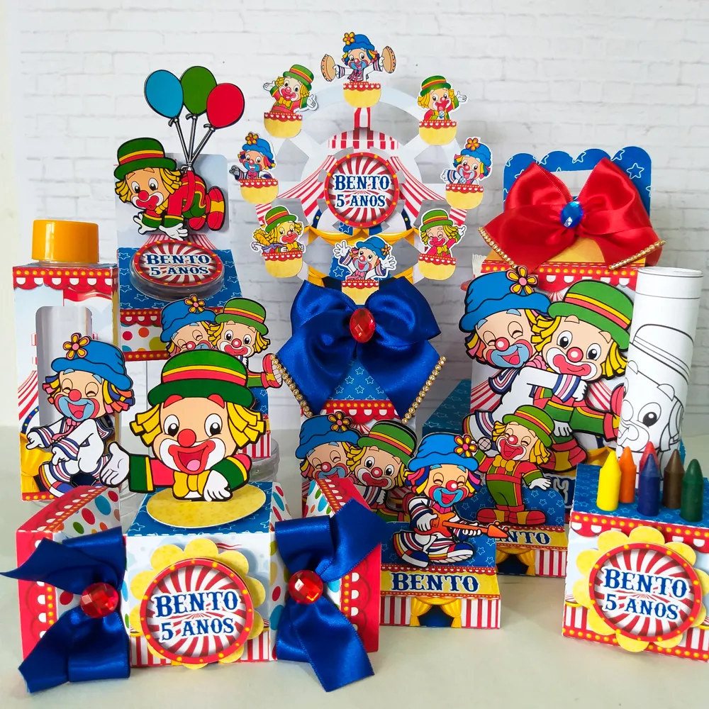 Centro de mesa estruturado e colorido dos palhaços Patati Patatá para decoração de festa infantil em arquivo digital.