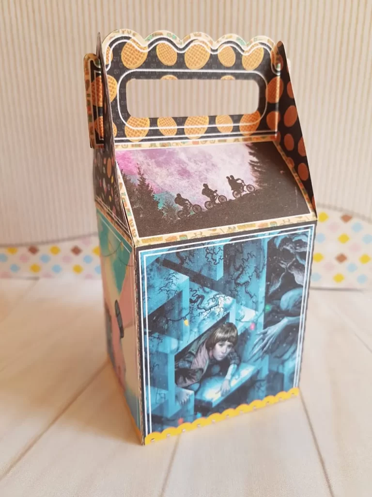 Moldes práticos de scrapfesta para enfeites de mesa do Mundo Invertido em Studio e PDF.