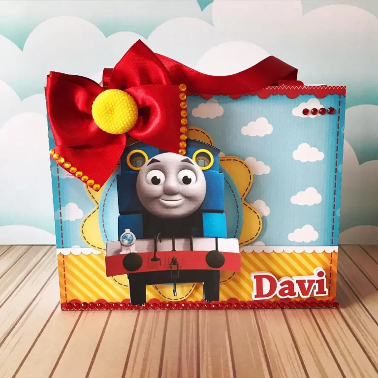 Arquivo digital para imprimir e cortar em casa centro de mesa e elementos decorativos do Thomas e Seus Amigos.