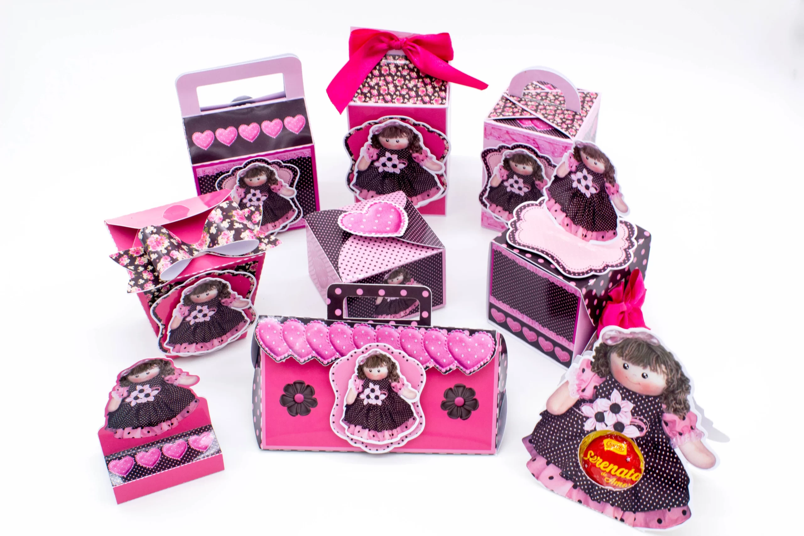 Kit de personalizados e topper para decoração de festa infantil tema Bonecas em arquivo digital.