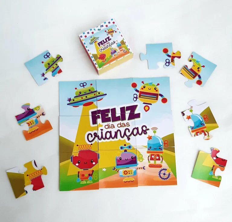 Enfeites, tags e embalagens de presentes do Dia das Crianças nos formatos Studio e PDF.