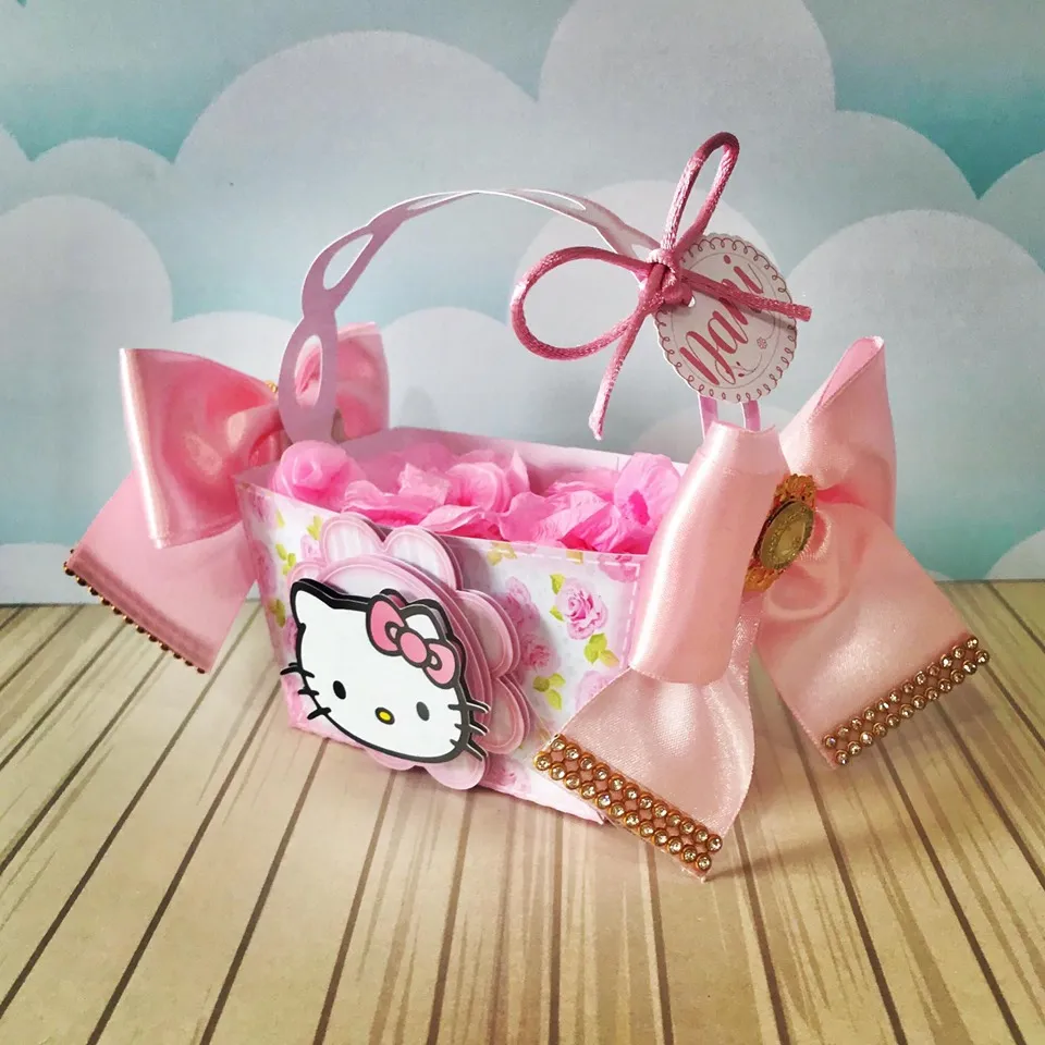 Moldes digitais em alta resolução do tema Hello Kitty para papelaria personalizada e decoração de mesa de aniversário.