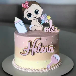 Gabarito digital de topo de bolo infantil de menina bebê com elementos delicados como laços, mamadeira e nuvens, exibindo as linhas estruturadas de contorno e camadas para recorte na Silhouette.