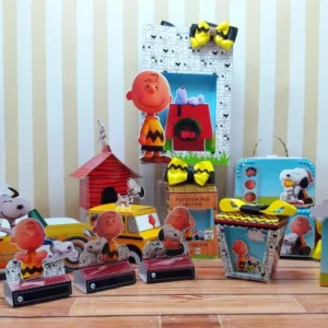 Caixinhas personalizadas do Snoopy prontas para recorte nos formatos Studio e PDF.