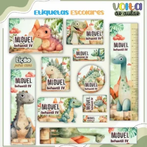 Conjunto de rótulos adesivos escolares em tamanhos variados com dinossauros fofos e coloridos, como um tiranossauro rex e um tricerátops, sobre um fundo dinâmico em tons de verde e azul com folhagens tropicais e pegadas, exibindo linhas de contorno em arquivo digital de corte.