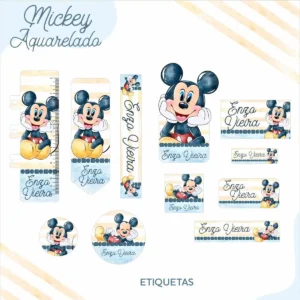 Conjunto de rótulos adesivos escolares em tamanhos variados com o personagem Mickey Mouse sorridente e de braços abertos em um fundo alegre com as cores clássicas vermelho, amarelo e preto, exibindo linhas de contorno em arquivo digital de corte.