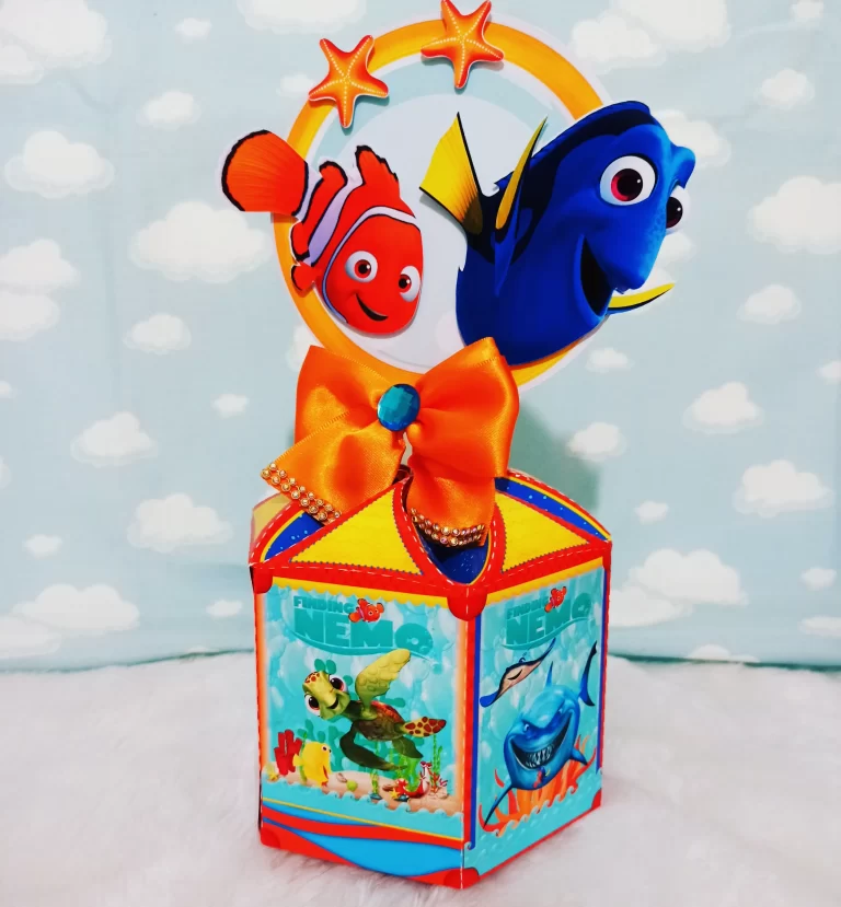 Kit digital de decoração para festas com topper e temas do Procurando Nemo.