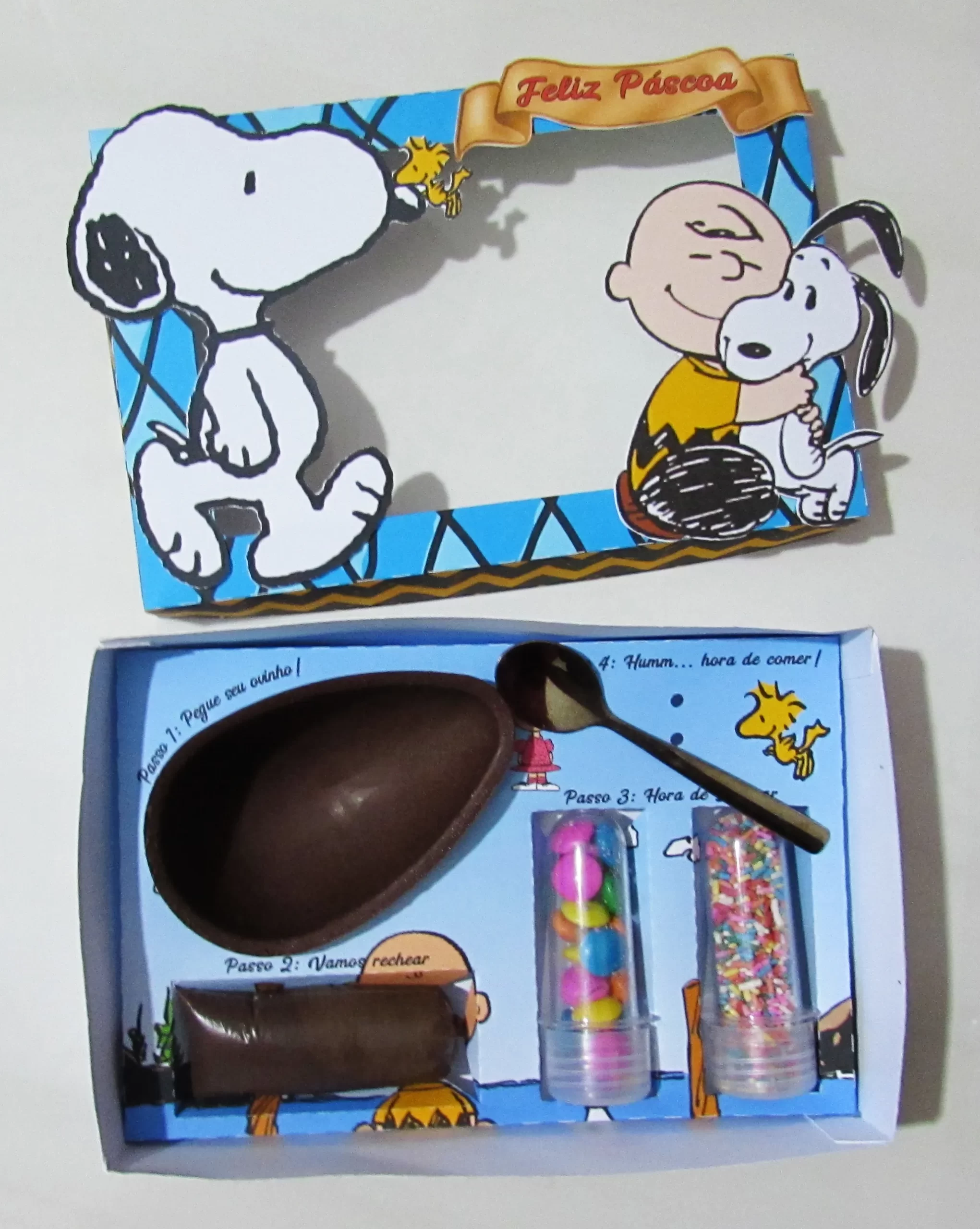 Caixa mini confeiteiro personalizada do Snoopy pronta para recorte nos formatos Studio e PDF.