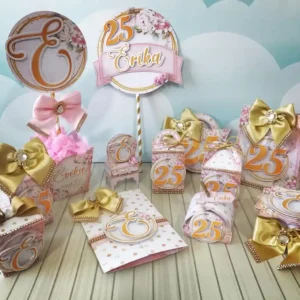 Arquivo de corte digital de topo de bolo de aniversário com o tema Flores Rosas, apresentando uma composição de rosas clássicas em tons de rosa chá, botões e folhagens delicadas, organizados em camadas prontas para recorte tridimensional nos formatos Studio, PNG e PDF.