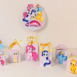 Lembrancinha personalizada de aniversário com pôneis coloridos e arco-íris. Arquivo de corte digital nos formatos Silhouette Studio e arquivo PDF.