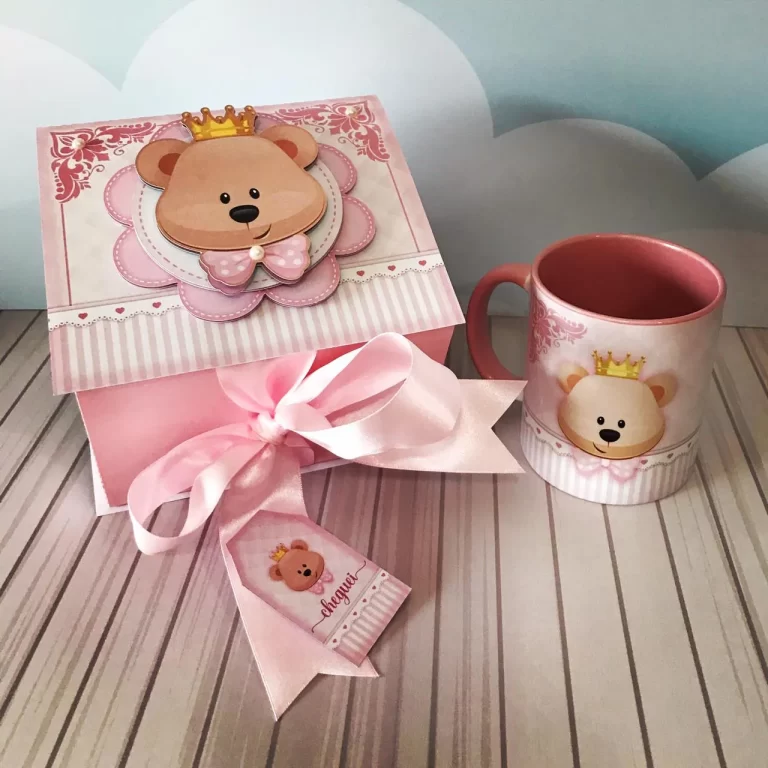 Topper de bolo e mimos de papelaria para chá de fraldas de menina. Arquivo digital de corte compatível com o software Silhouette Studio, PNG e PDF.