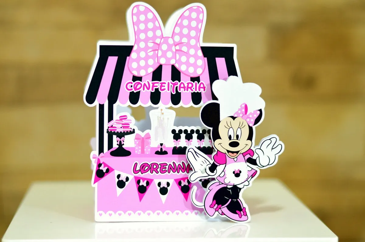 Arte digital para caixas de doces de aniversário infantil com ilustrações da Minnie Confeiteira. Arquivo digital para corte em Studio e PDF.