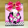 Caixas personalizadas em camadas com elementos de doces, batedeira e laço da Minnie. Arquivo digital de corte em formatos Studio e em PDF.