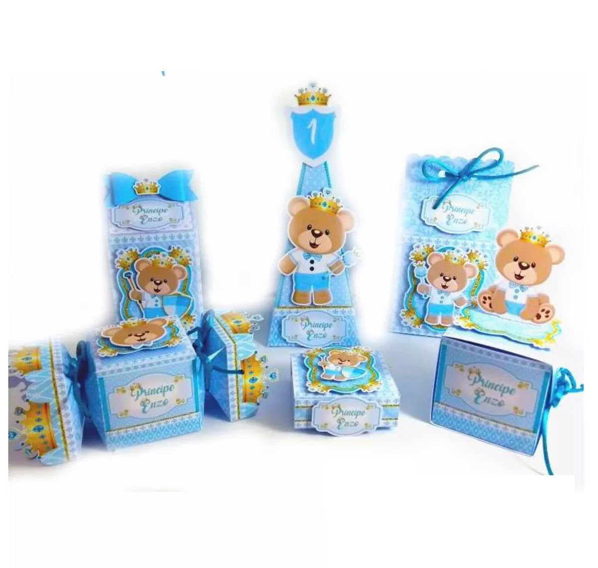 Lembrancinha personalizada de aniversário com urso clássico vestindo coroa real azul e dourada. Arquivo de corte digital para Silhouette Studio.