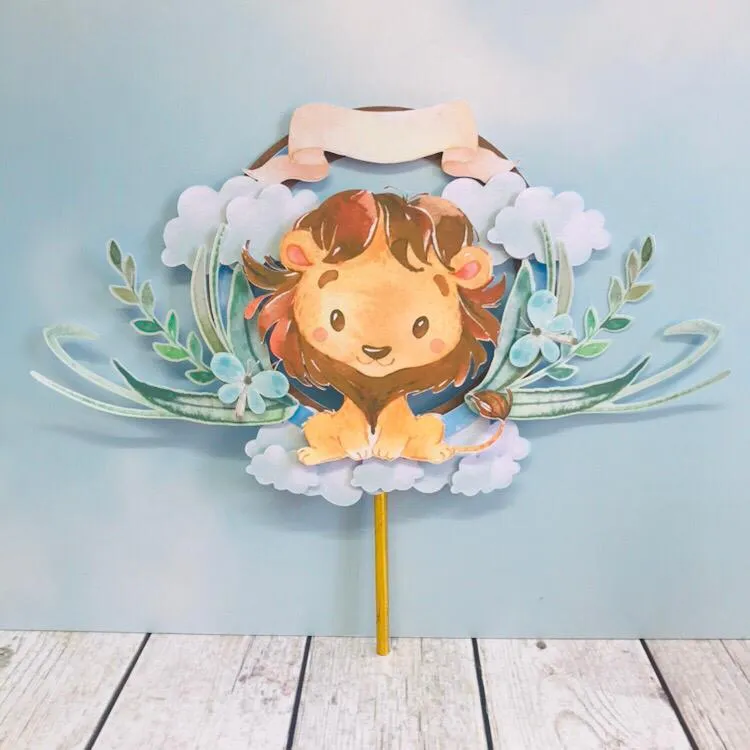 Caixas personalizadas em camadas com filhote de leão, jipe e árvores da savana. Arquivo digital de corte configurado em Studio e arquivo PDF.