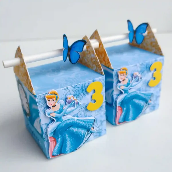 Caixas personalizadas para doces e mimos no tema princesa Cinderela. Arquivo digital de corte compatível exclusivamente com o software Silhouette Studio.