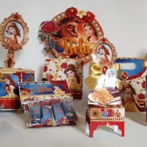 Caixas personalizadas em camadas com o bule Madame Samovar, xícara Zip e rosas vermelhas. Arquivo digital de corte configurado em Studio e PDF.