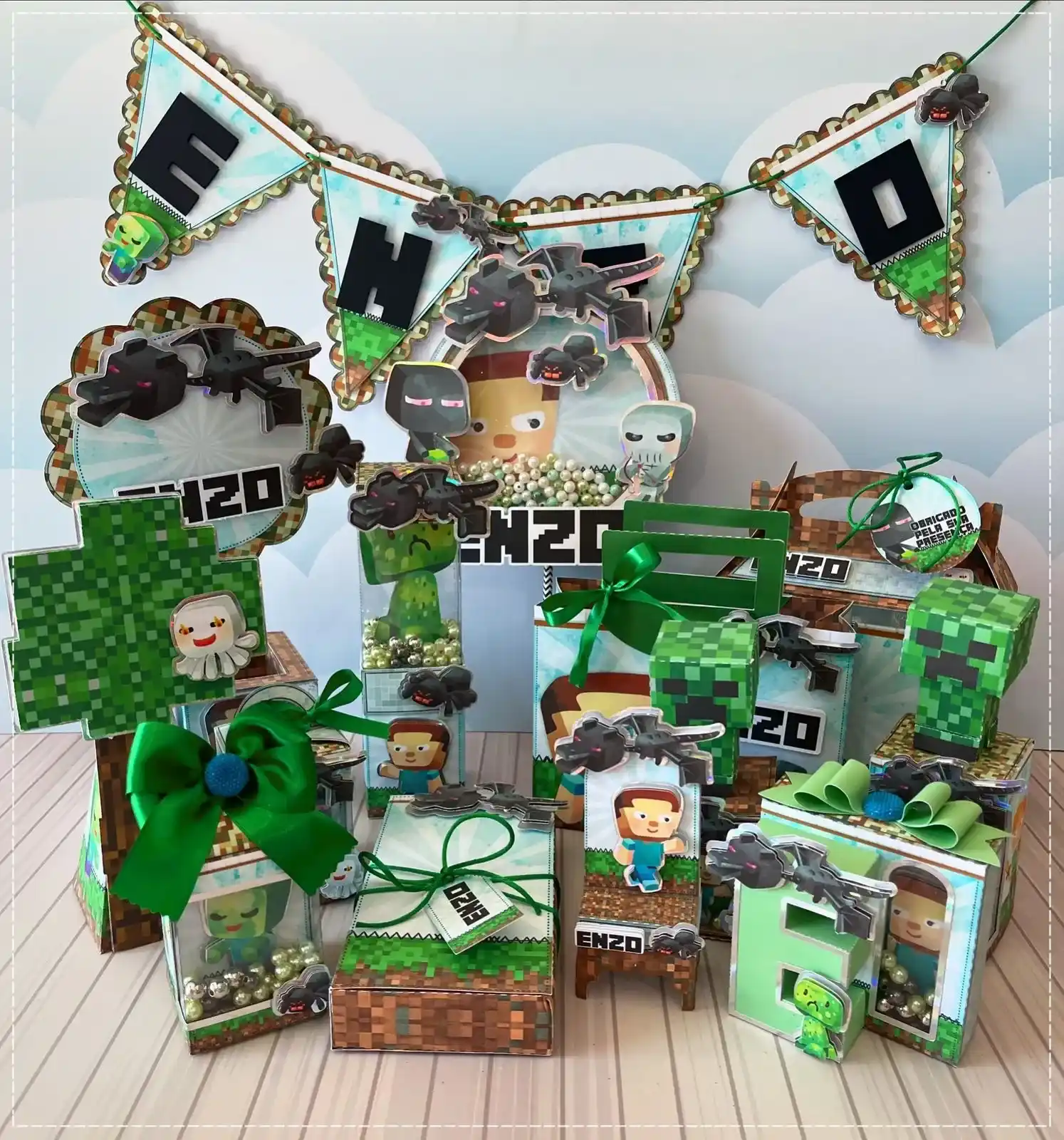 Moldes para imprimir tema minecraft caixinhas de doces em arquivo digital de corte formato studio para editar