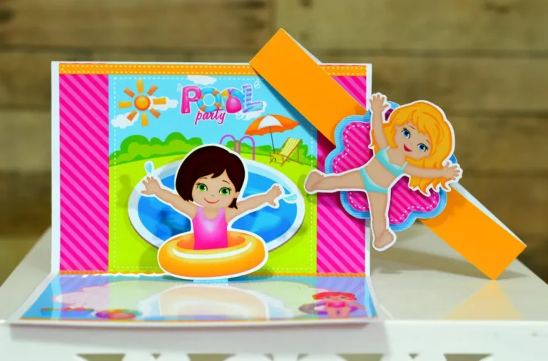 Kit de artes e moldes de caixas para doces de aniversário com corte especial de boia de flamingo. Arquivo digital nos formatos Studio e em PDF.