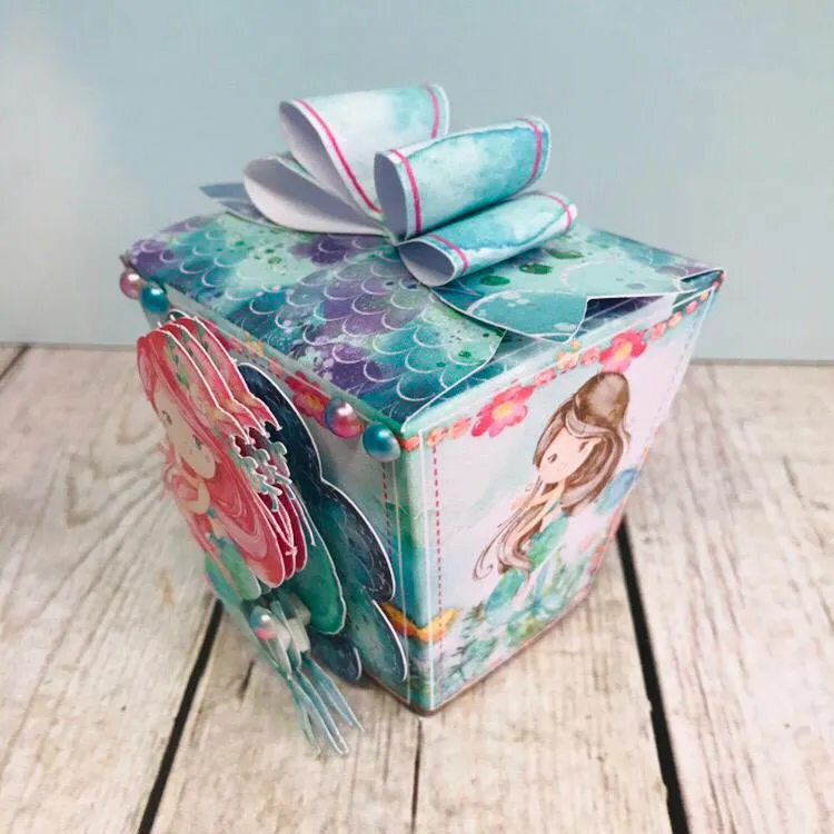 Caixas personalizadas em camadas com elementos do fundo do mar, conchas e estrelas do mar. Arquivo digital de corte em Studio e arquivo PDF.